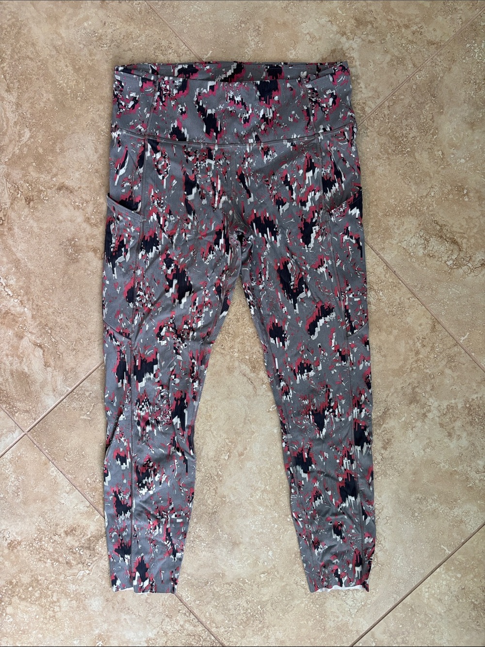 Lululemon Fast and Free Leggings 25”